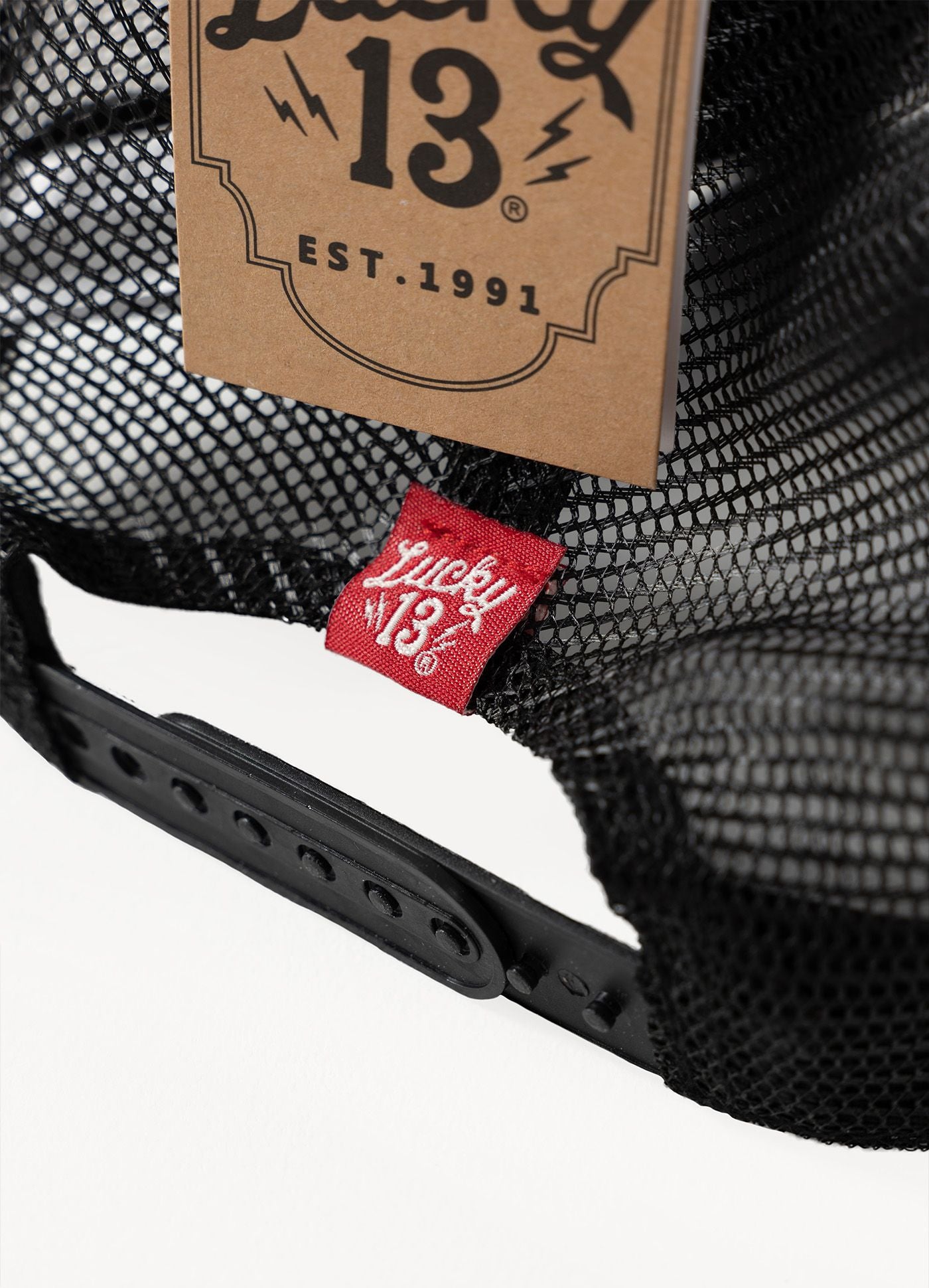 Czapka z daszkiem Snapback Cramp Oval